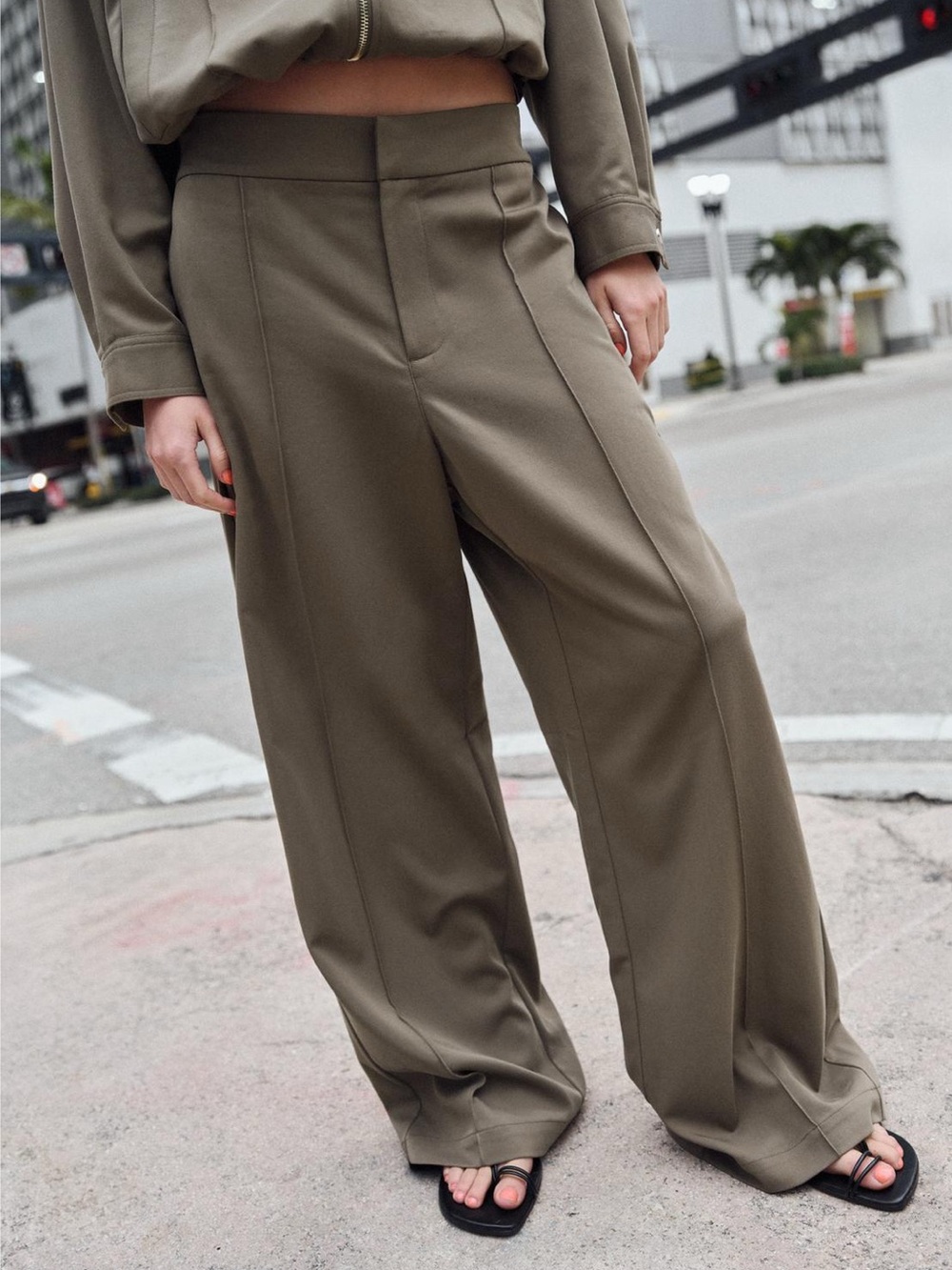 Zara Khaki Wide Leg Straight Pin Tuck Pants Elastic Waist Size L
